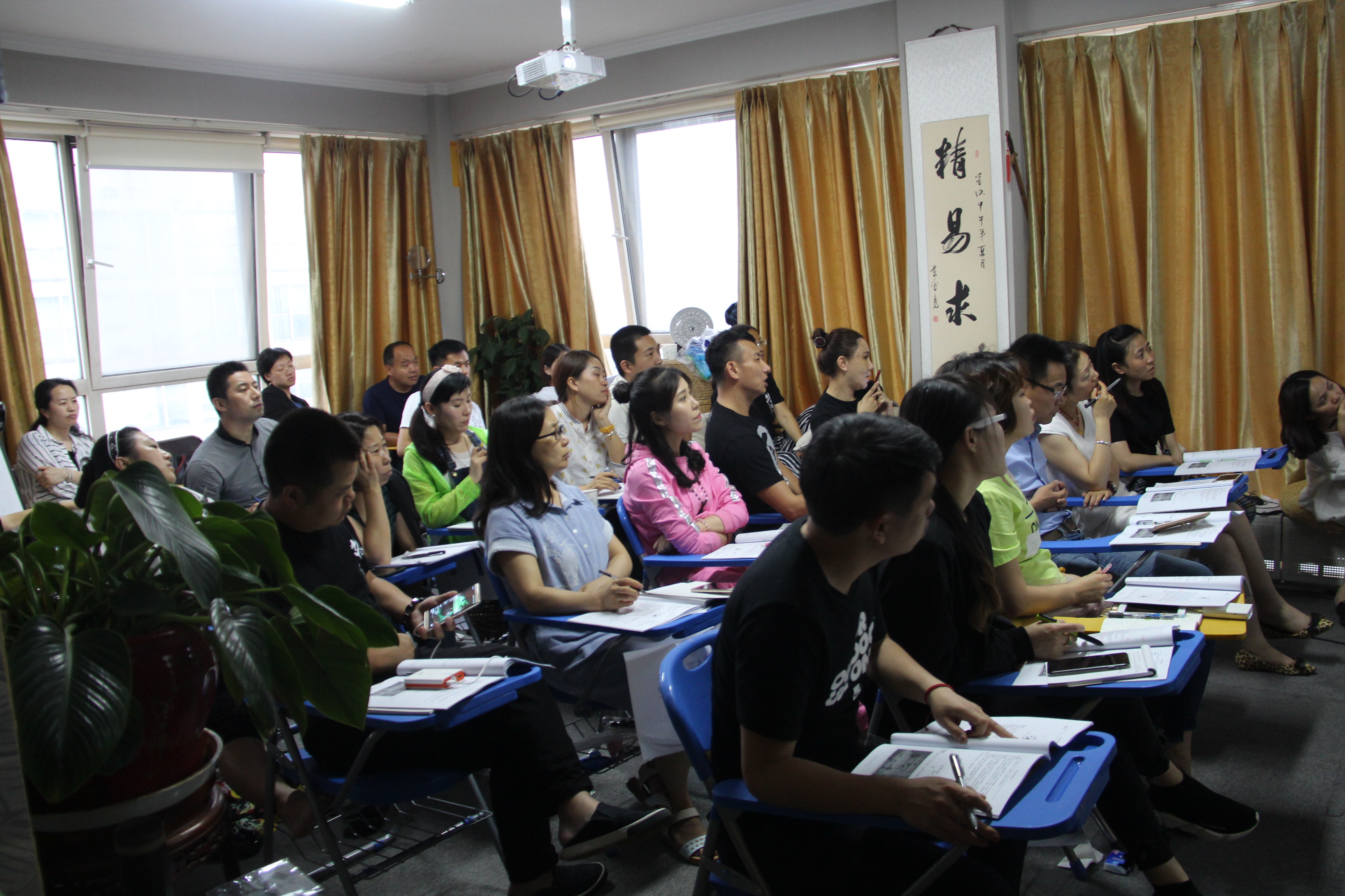 ���Ŷݼ׵����ٶ� | ����ǧ���ɸ�ծǧ��ķ�ˮ�ܾ�?